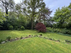 GARDEN- click for photo gallery